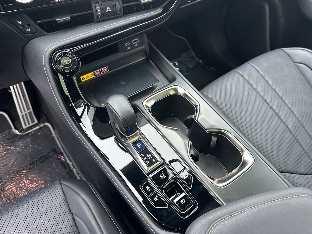 Used 2025 Lexus NX 450h+ F Sport w/ Accessory Package (2T) image 23