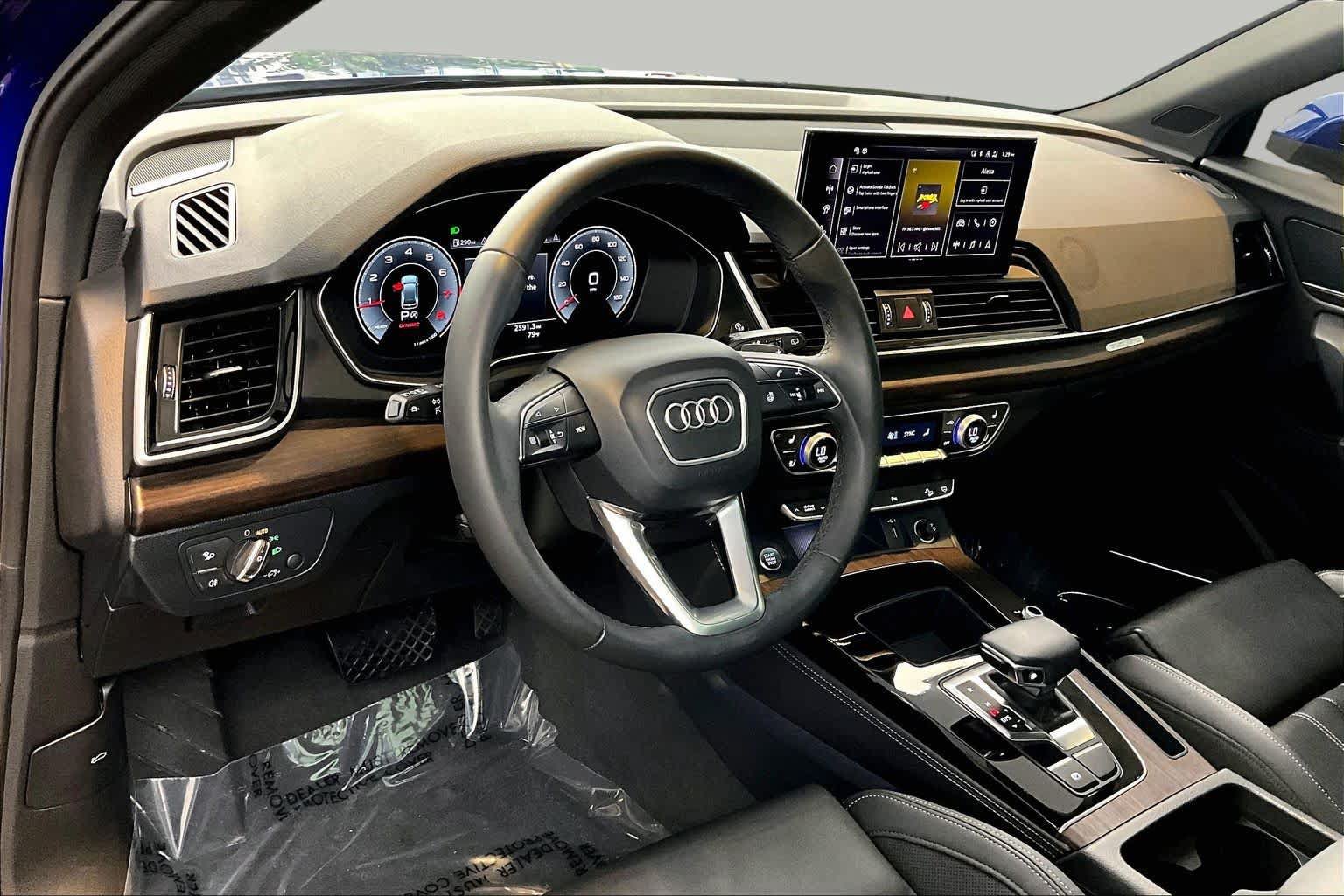 Certified 2024 Audi Q5 2.0T Premium Plus w/ Premium Plus Package AWD/4WD image 18