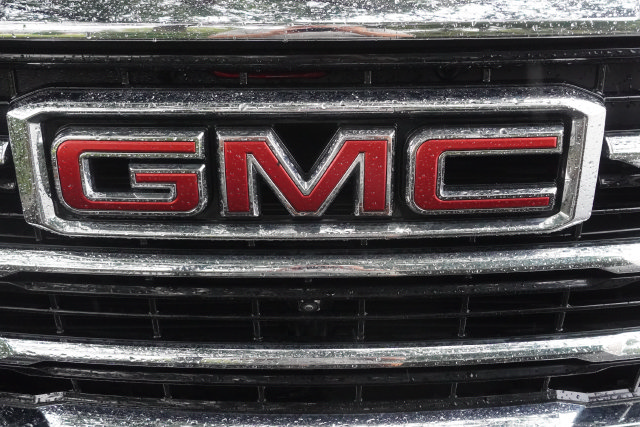 Used 2025 GMC Yukon Elevation AWD/4WD image 41