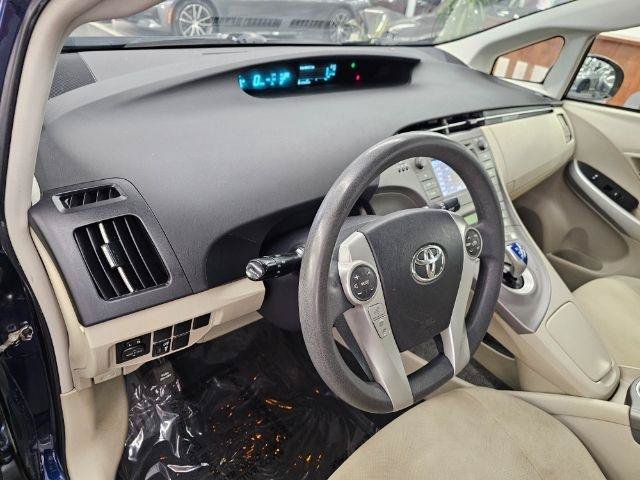 Used 2014 Toyota Prius Three FWD image 7