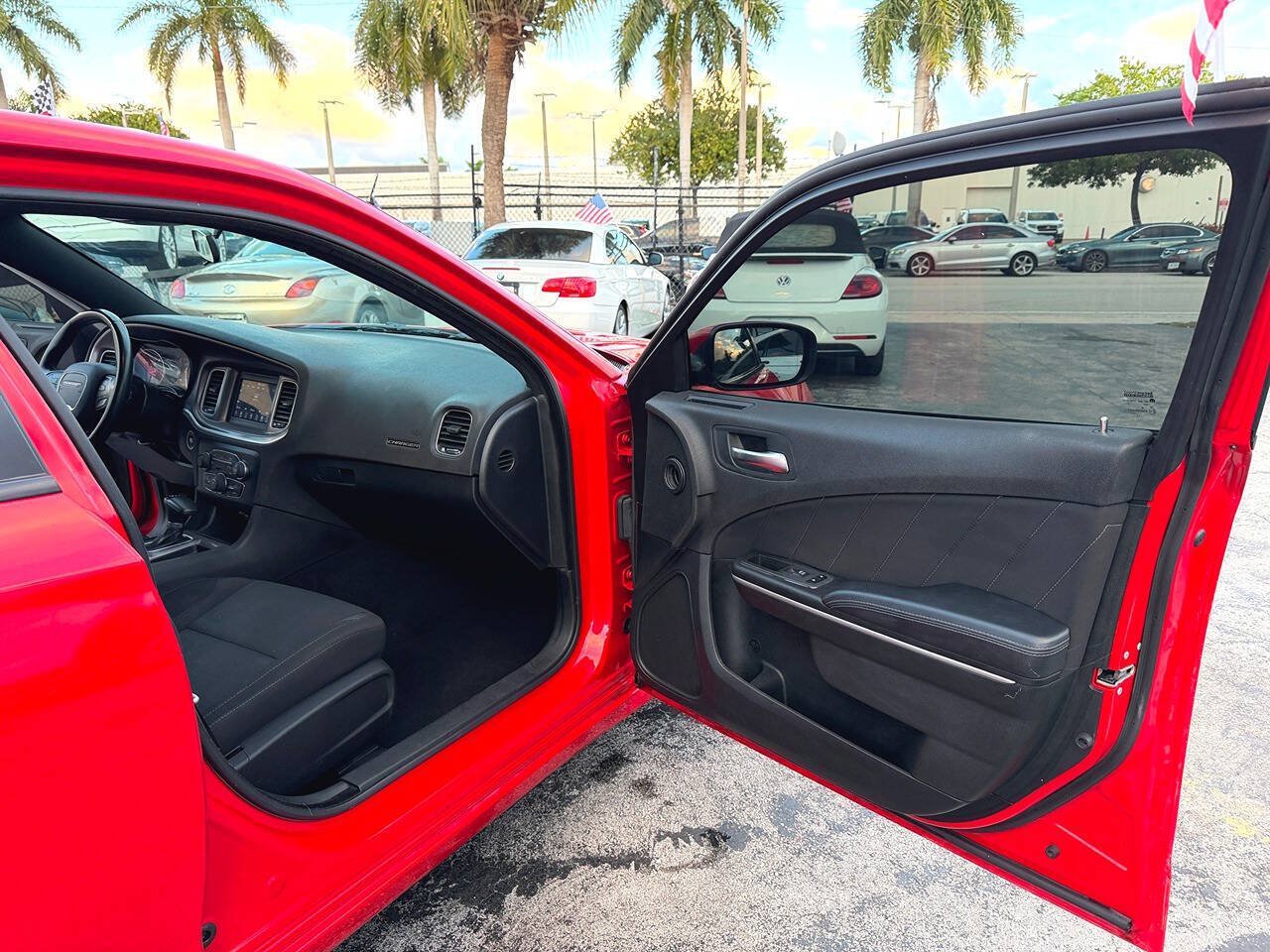 Used 2022 Dodge Charger SXT RWD image 30