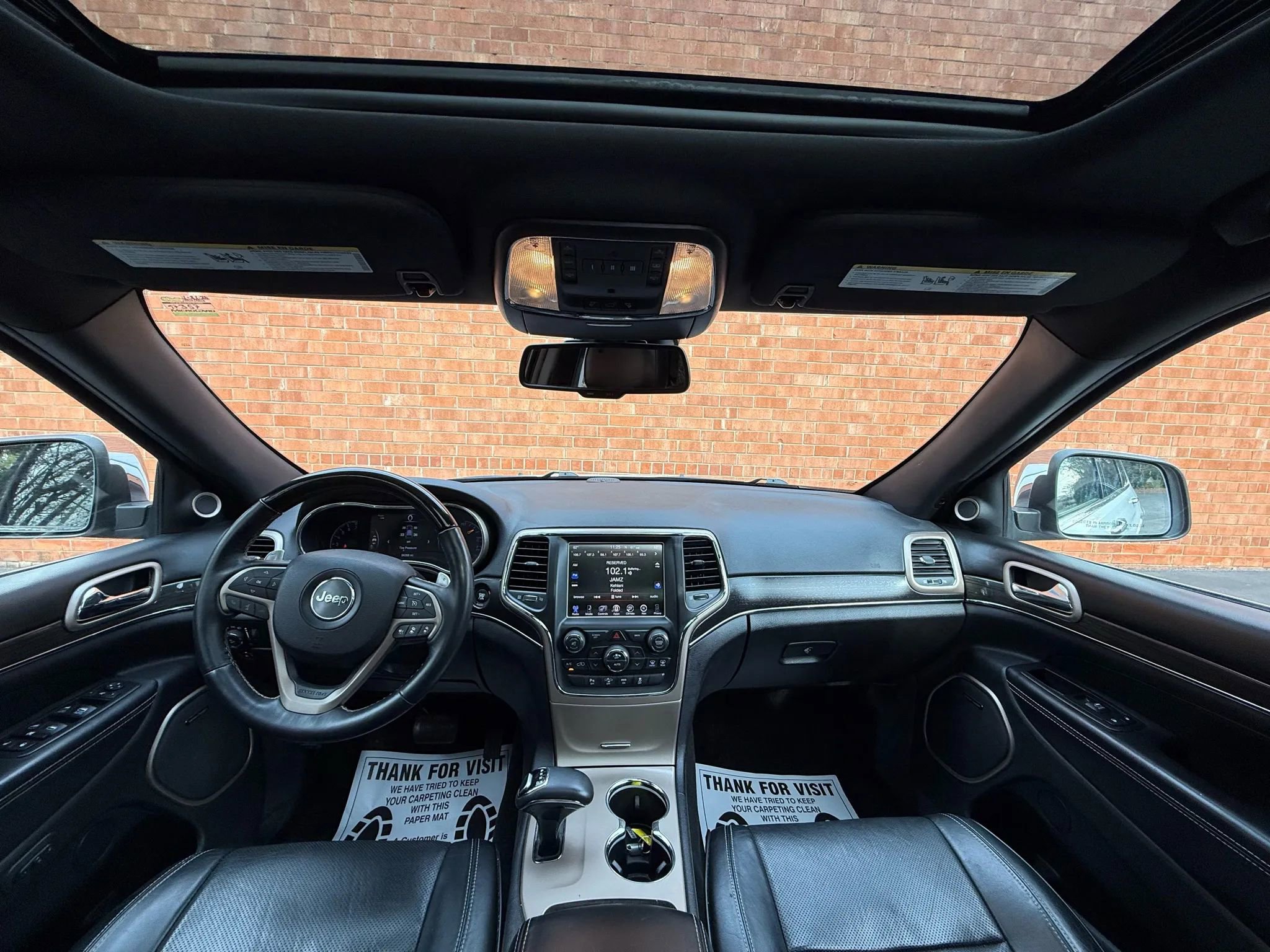 Used 2015 Jeep Grand Cherokee Overland w/ Advanced Technology Group image 22