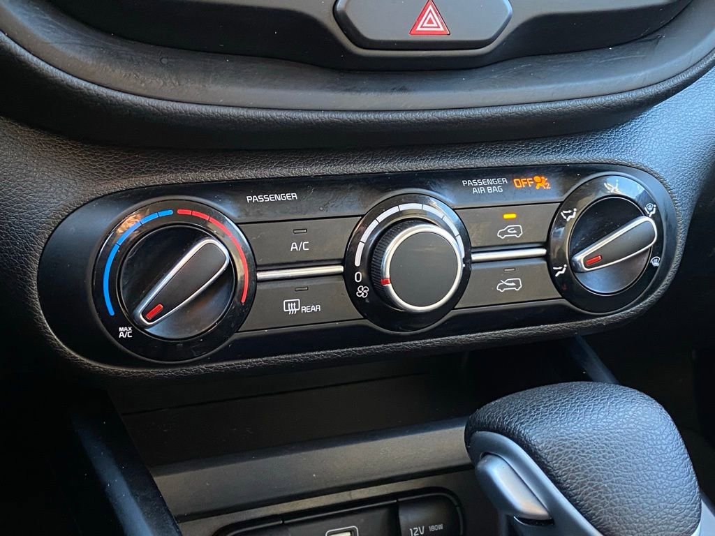 Certified 2024 Kia Soul LX FWD image 16