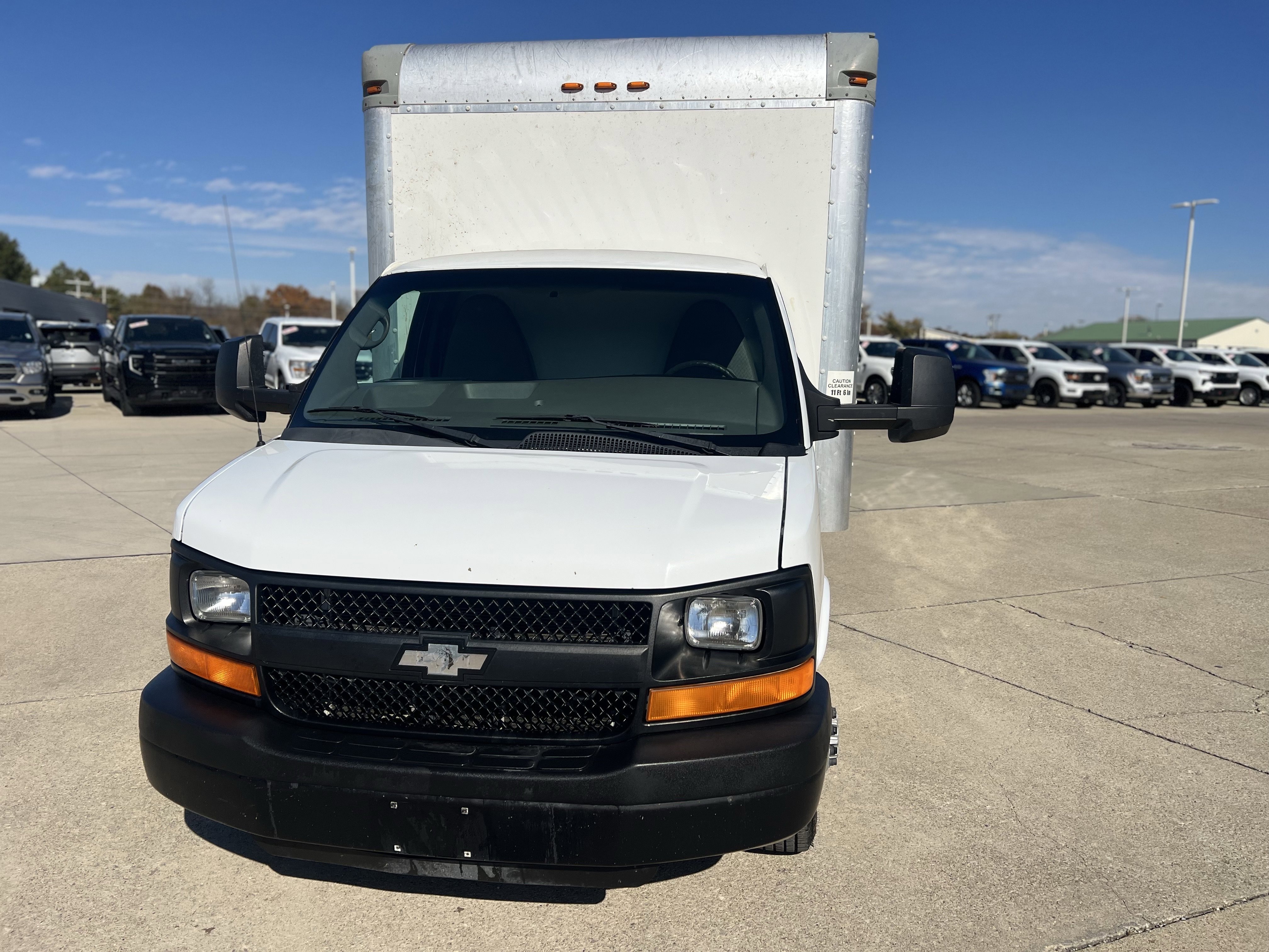 Used 2015 Chevrolet Express 3500 Extended image 11