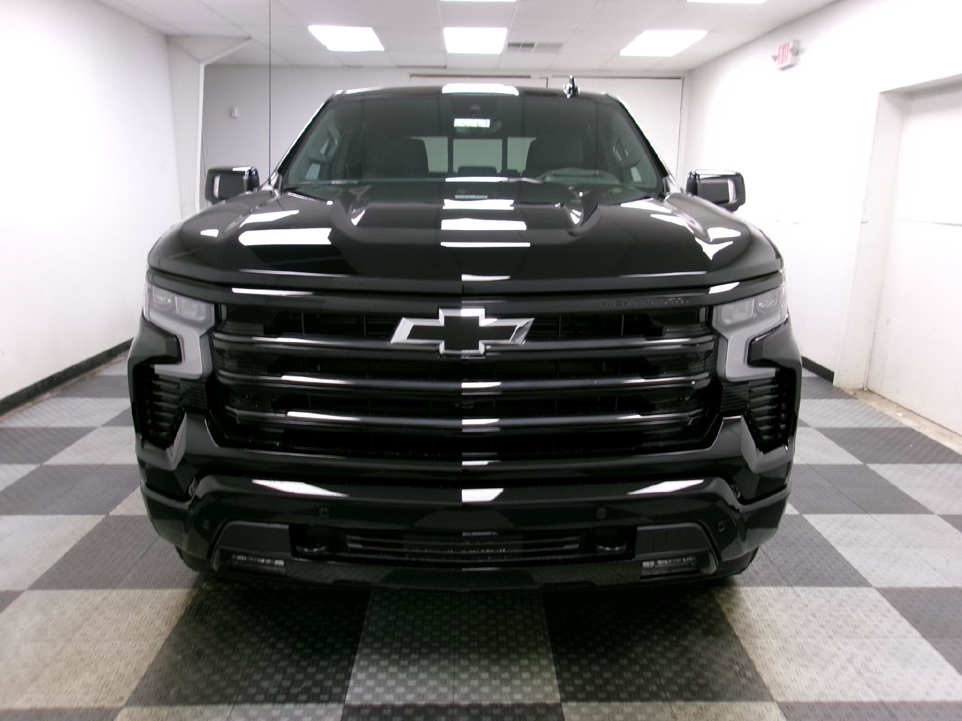 New 2026 Chevrolet Silverado 1500 High Country w/ Midnight Edition image 15