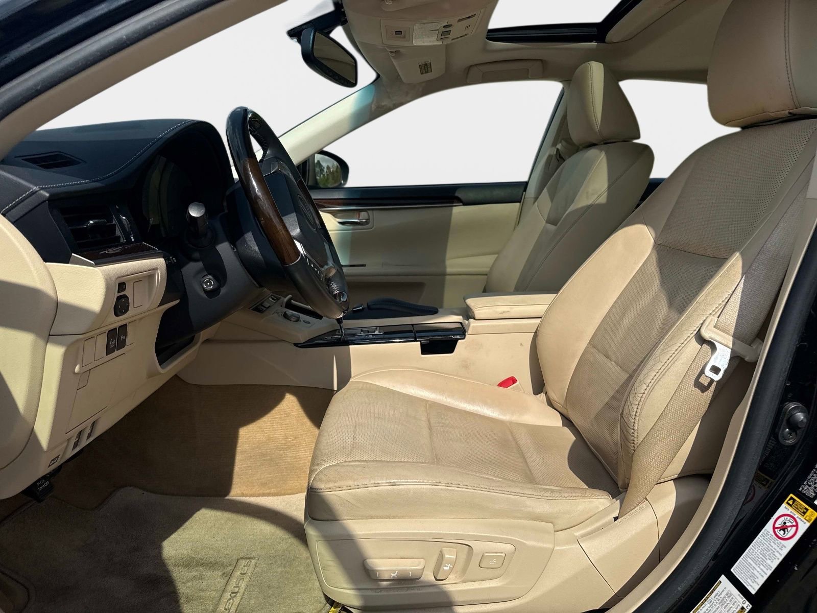 Used 2014 Lexus ES 350 w/ Luxury Package image 16