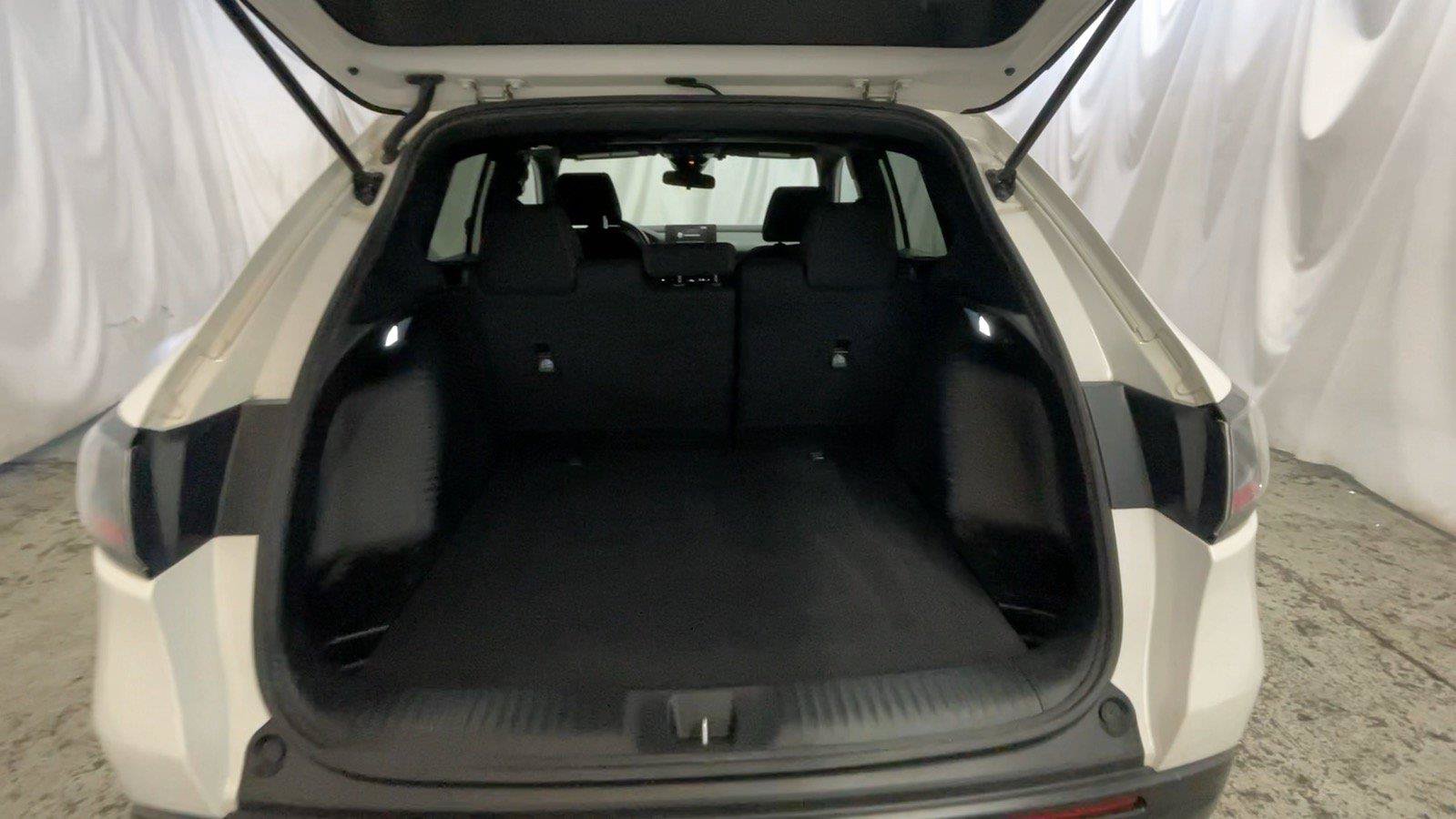 Certified 2025 Honda HR-V Sport image 21