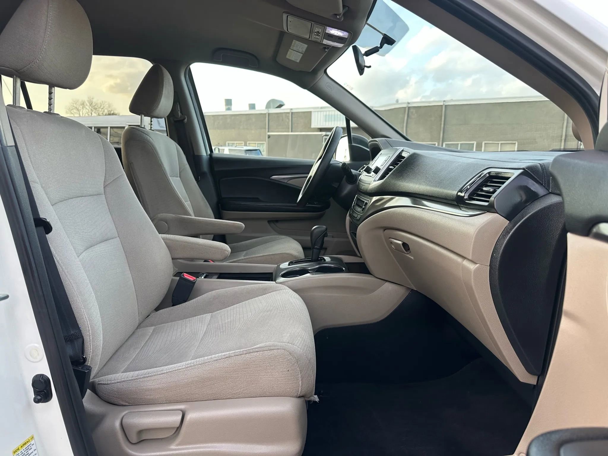 Used 2016 Honda Pilot LX image 22