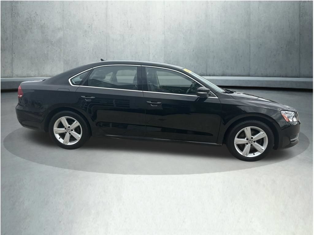 Used 2015 Volkswagen Passat 1.8T SE FWD image 7
