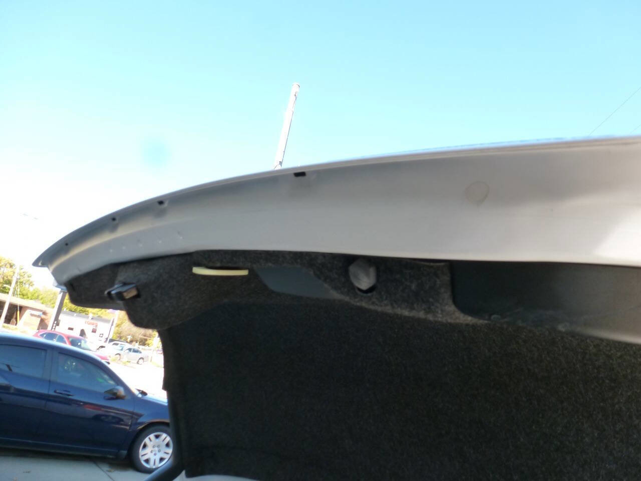 Used 2014 Dodge Charger SE RWD image 18