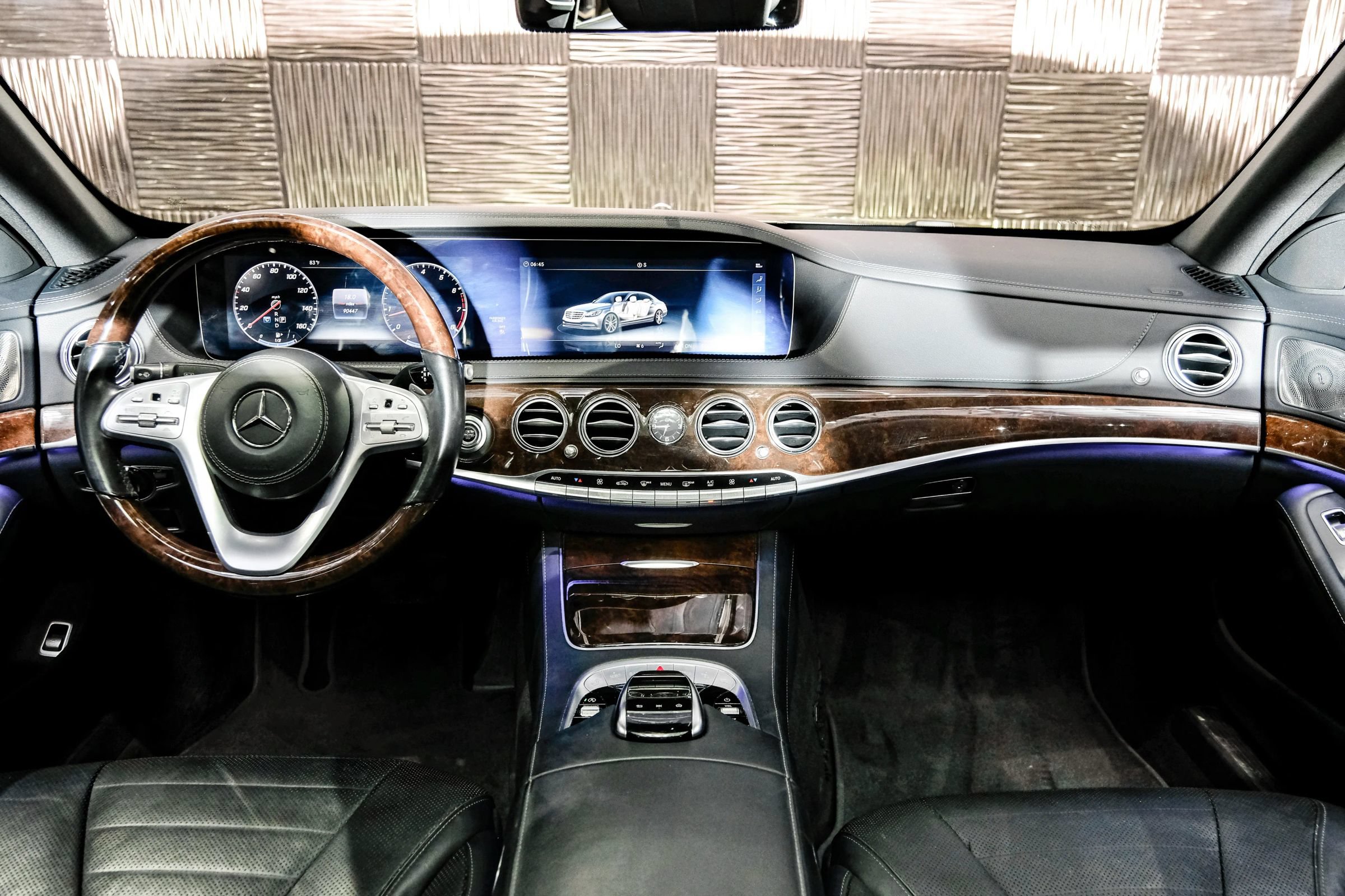 Used 2018 Mercedes-Benz S 560 4MATIC Sedan image 13