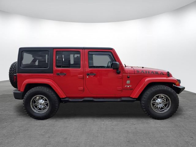 Used 2018 Jeep Wrangler Unlimited Sahara w/ Connectivity Group image 3