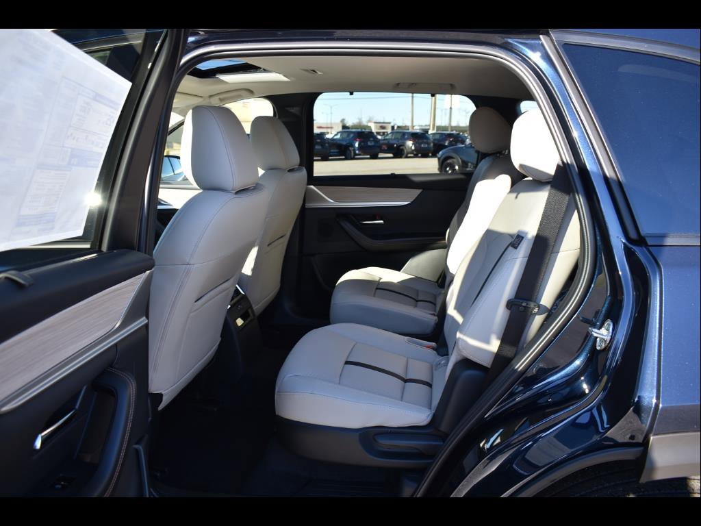 New 2025 MAZDA CX-90 3.3 Turbo w/ Preferred Package image 18