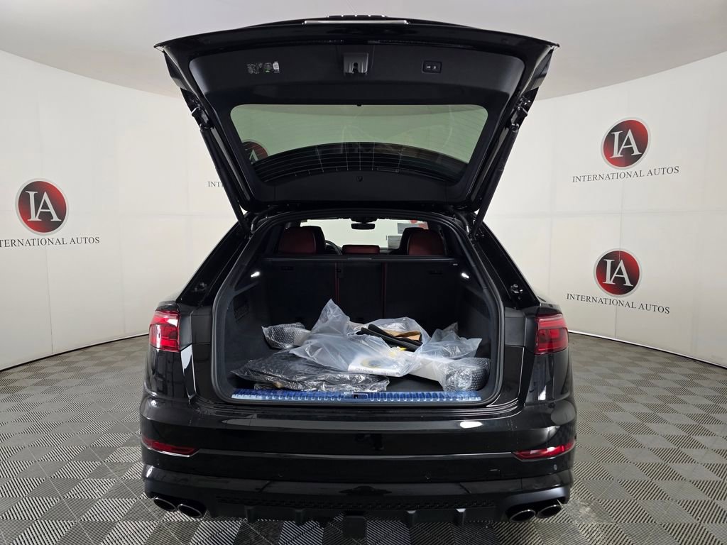 New 2026 Audi SQ8 Prestige AWD/4WD image 10