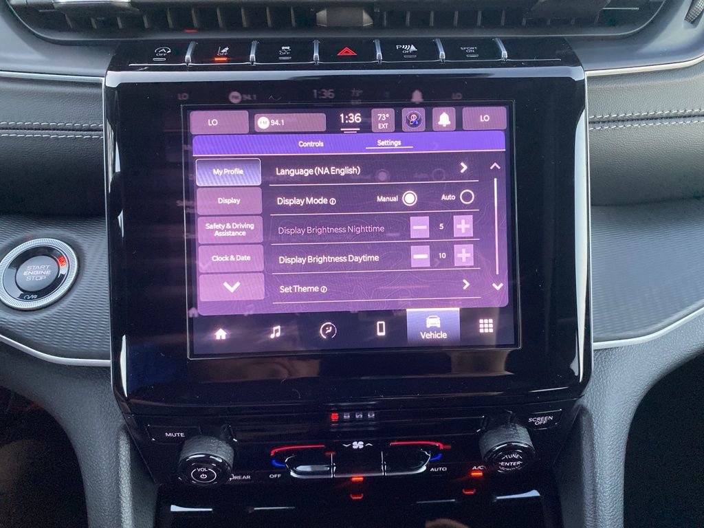 New 2025 Jeep Grand Cherokee Laredo w/ Trailer Tow Package image 34