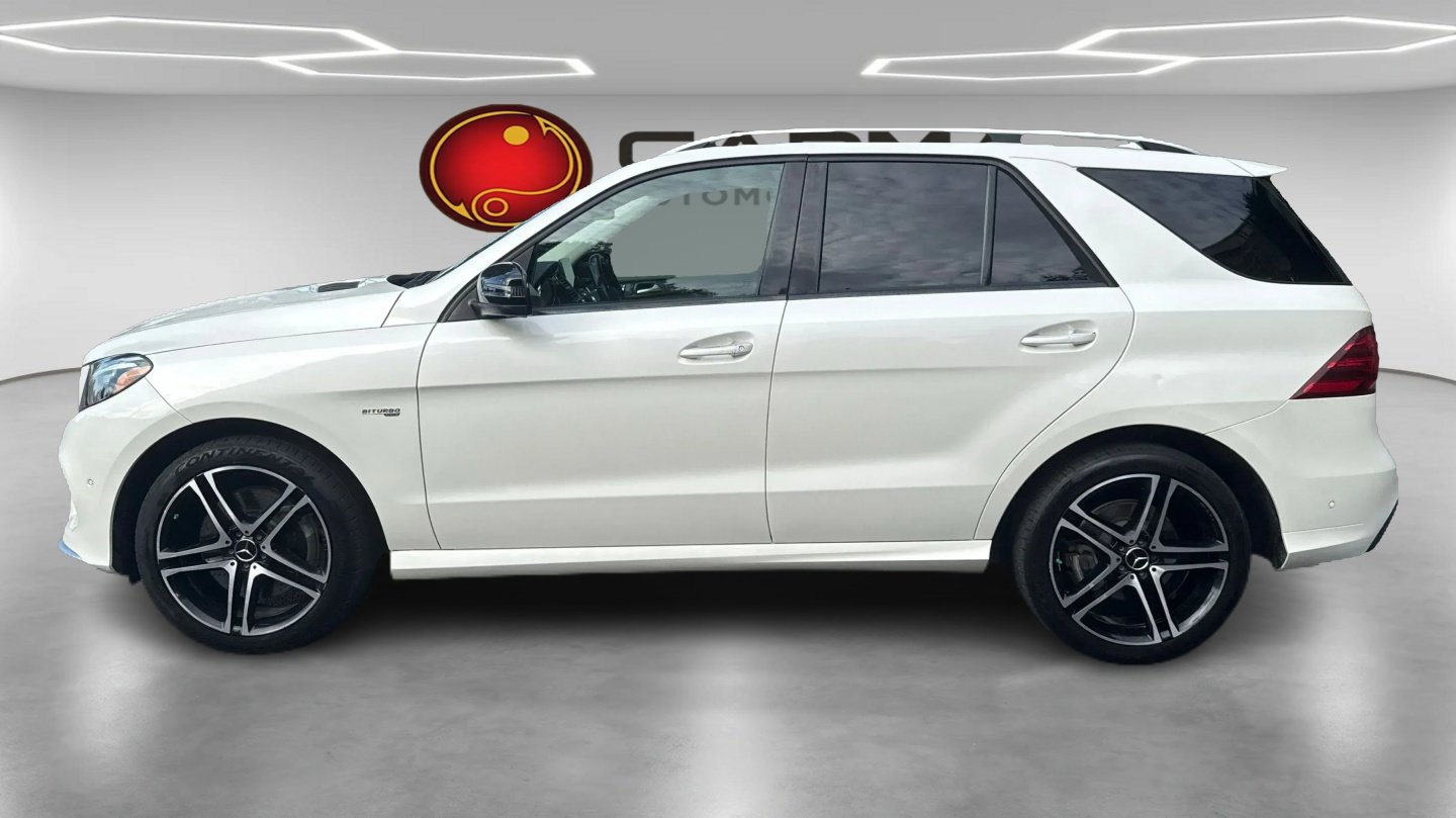 Used 2019 Mercedes-Benz GLE 43 AMG 4MATIC image 2