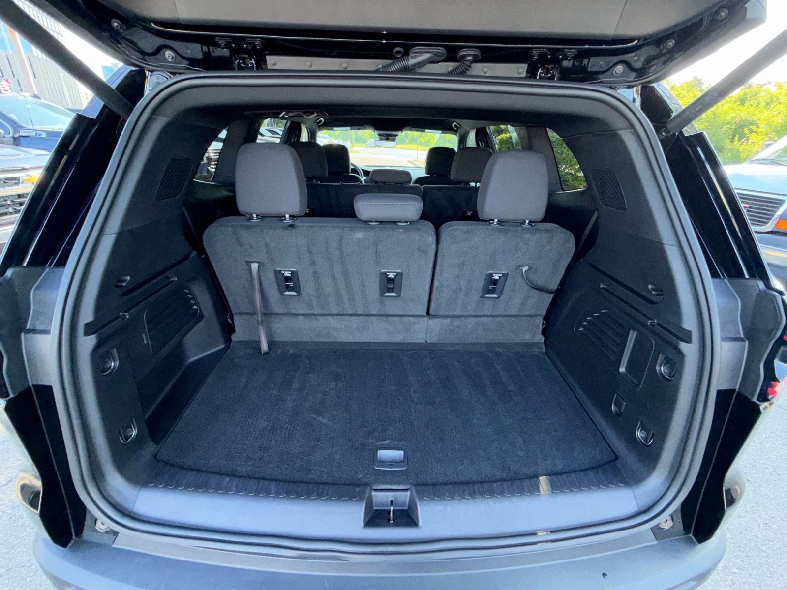 New 2026 GMC Acadia Elevation w/ LPO, Floor Liner Package AWD/4WD image 26