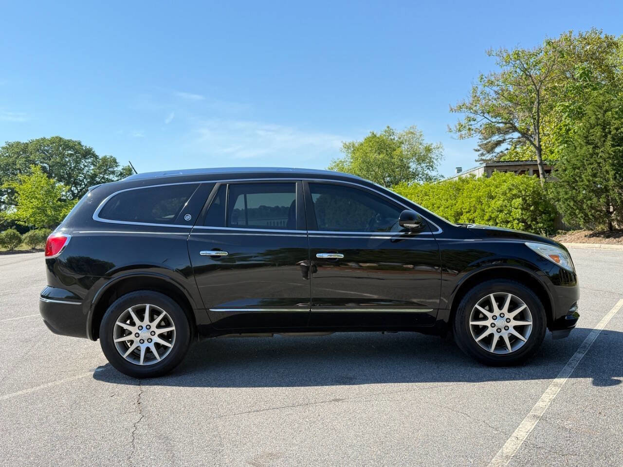Used 2017 Buick Enclave Convenience FWD image 7