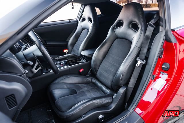 Used 2014 Nissan GT-R Premium image 5