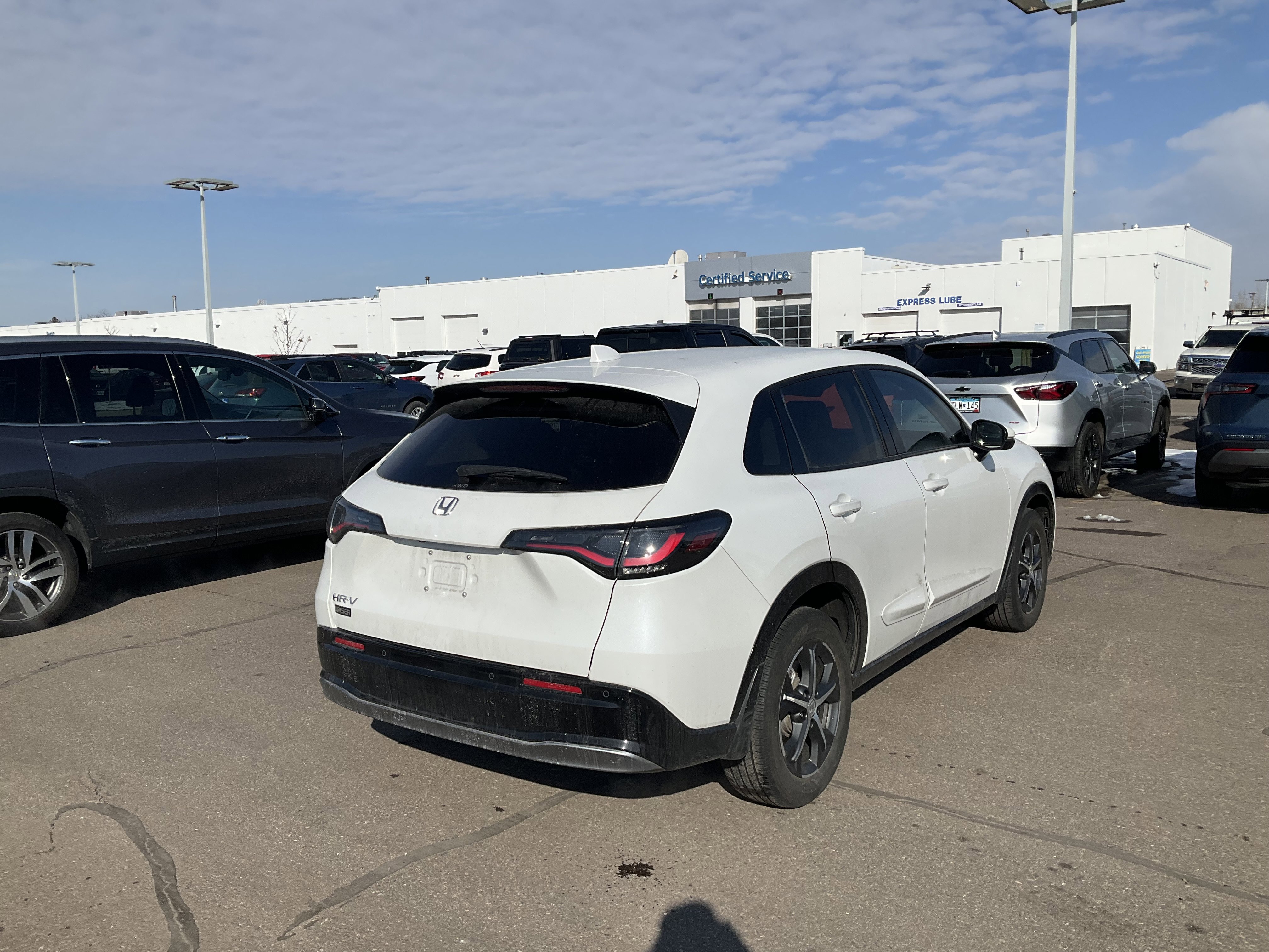 Used 2024 Honda HR-V EX-L image 3