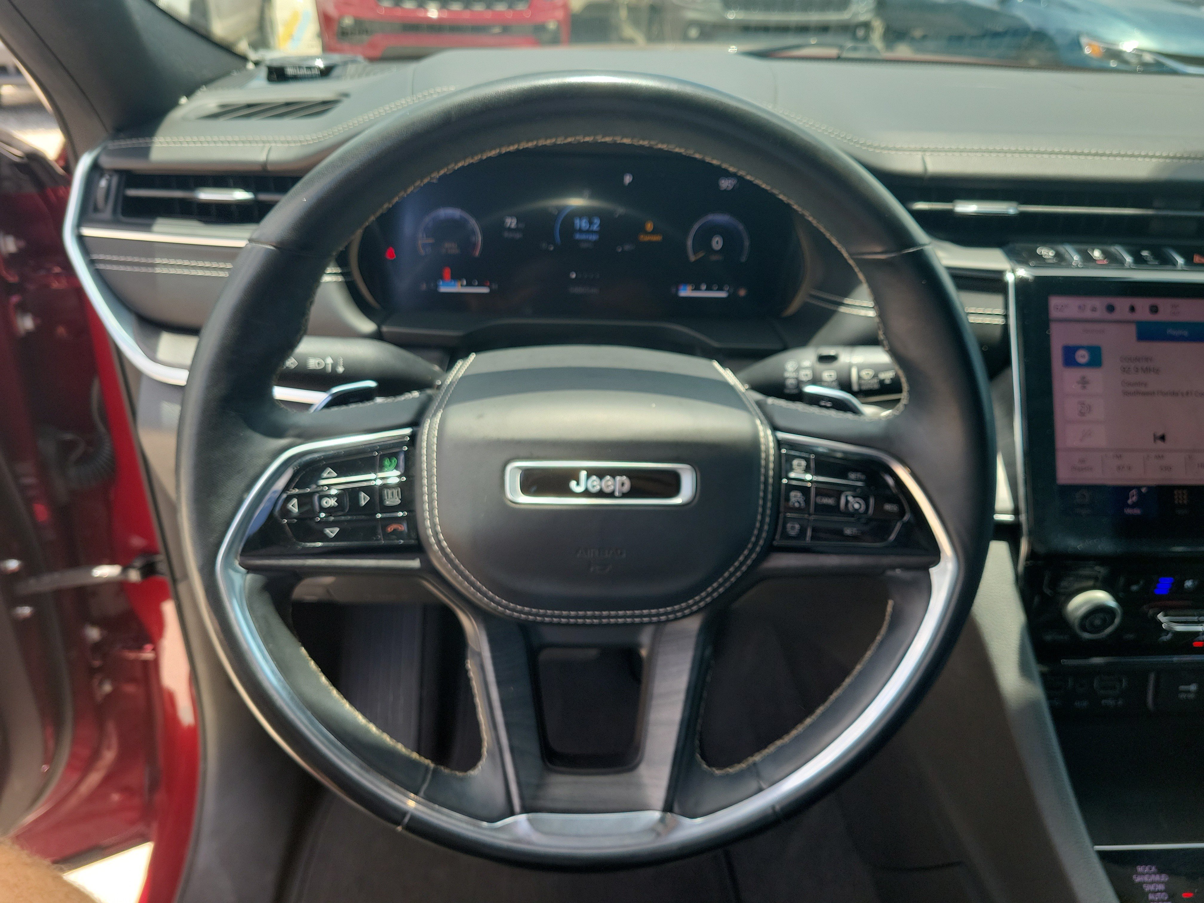 Used 2021 Jeep Grand Cherokee L Overland w/ Luxury Tech Group IV AWD/4WD image 22