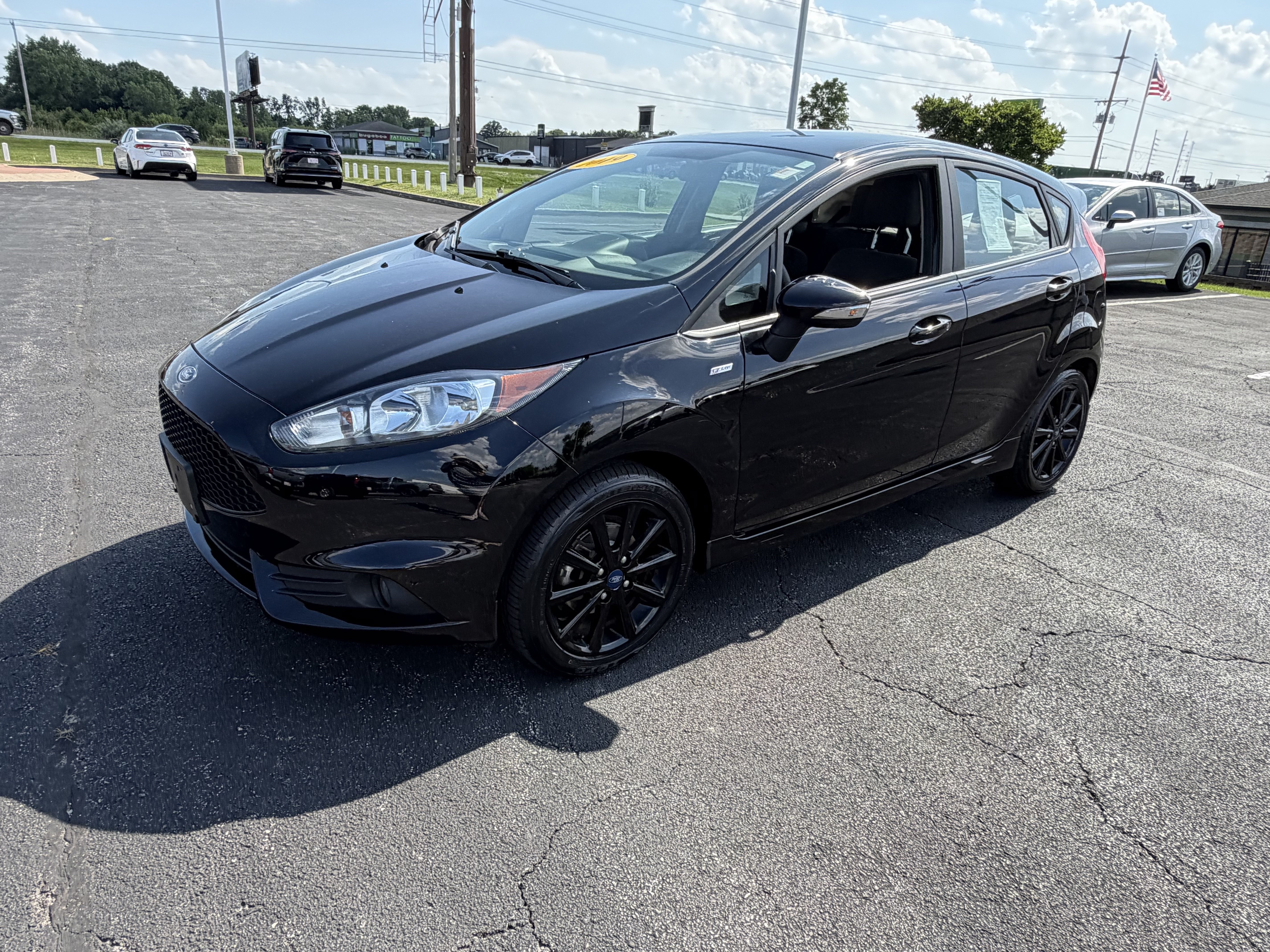 Used 2019 Ford Fiesta ST-Line w/ ST Line Cold Weather Package FWD image 5