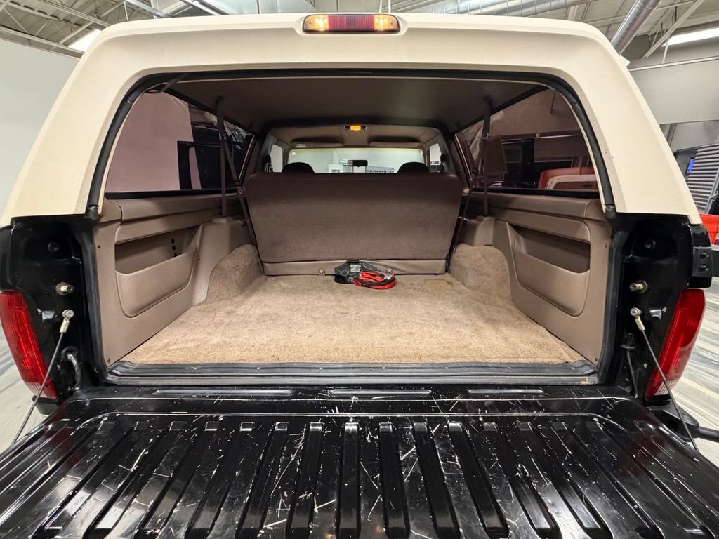 Used 1993 Ford Bronco Eddie Bauer AWD/4WD image 46