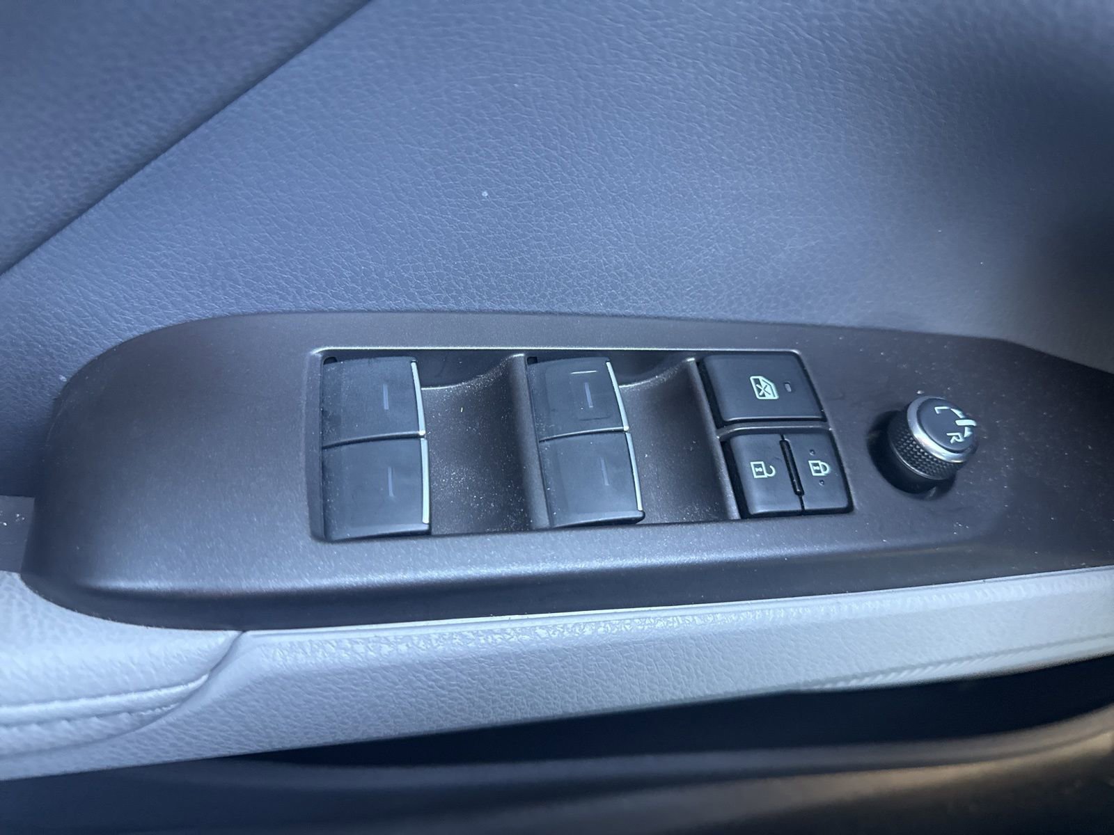 Used 2024 Toyota Camry XLE image 18