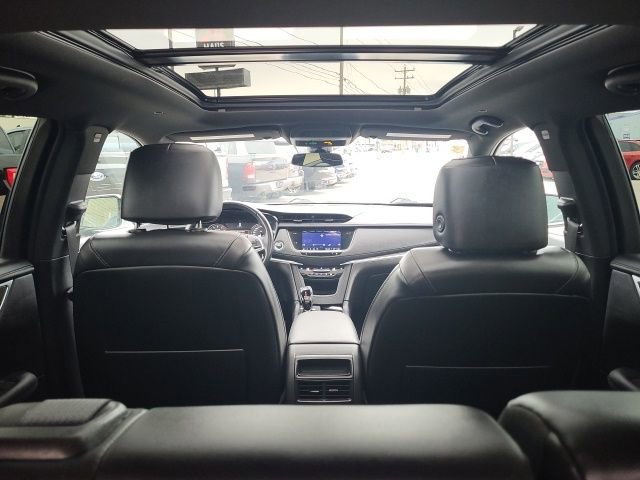 Used 2022 Cadillac XT5 Sportv image 3