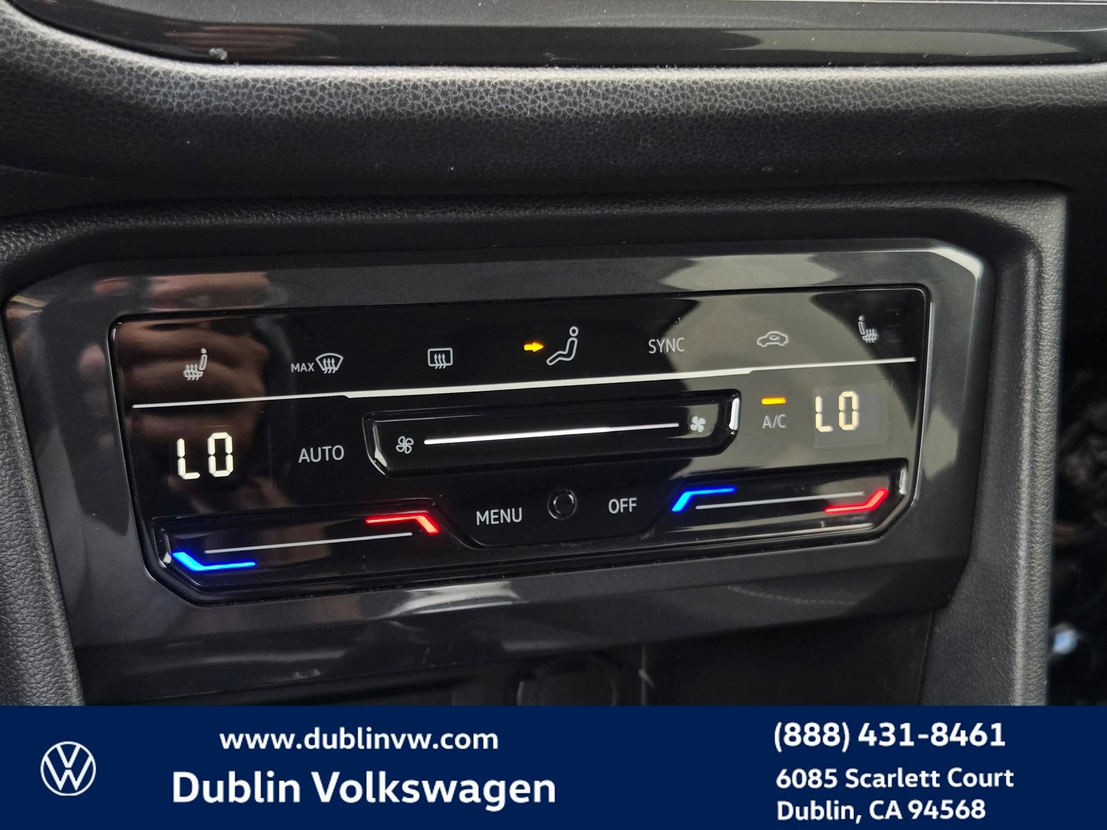 Certified 2023 Volkswagen Tiguan SE FWD image 20