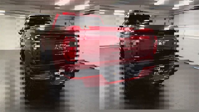 Certified 2024 GMC Canyon AT4X image 7