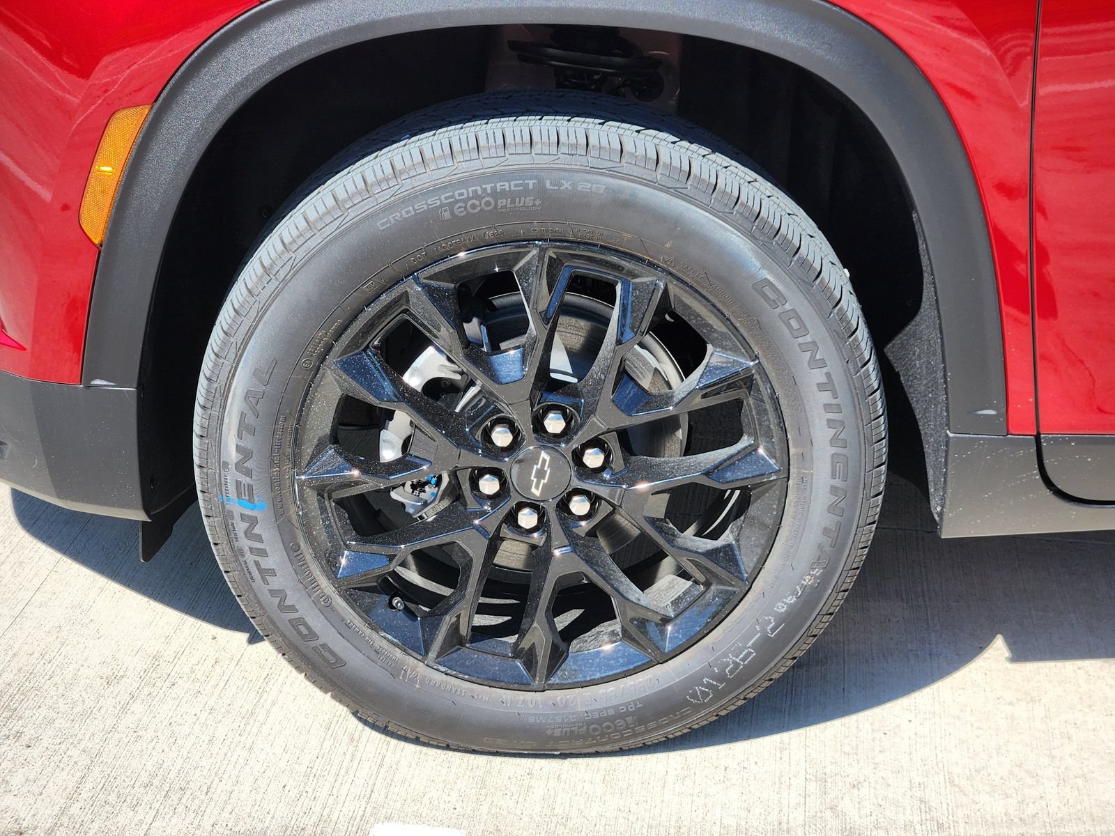 New 2026 Chevrolet Traverse LT w/ Midnight/Sport Edition FWD image 11