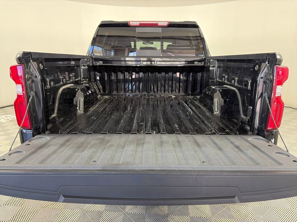 Used 2020 Chevrolet Silverado 1500 RST w/ Texas Edition image 27