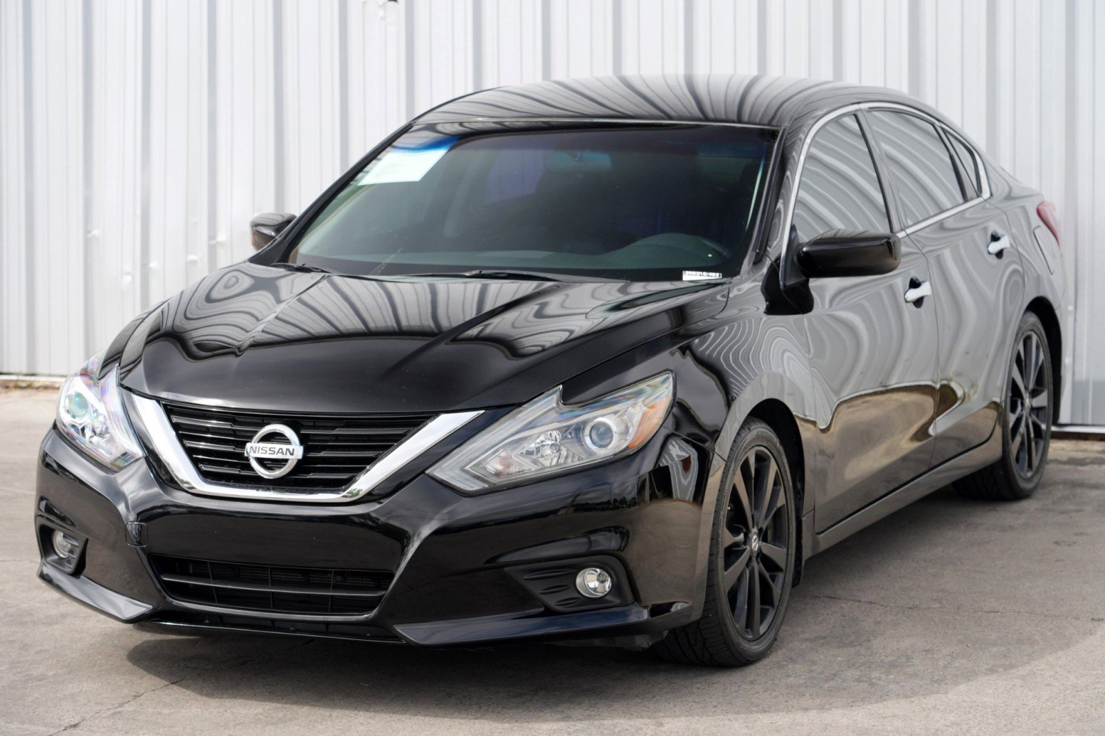 Used 2018 Nissan Altima 2.5 SR w/ SR Midnight Edition FWD image 43