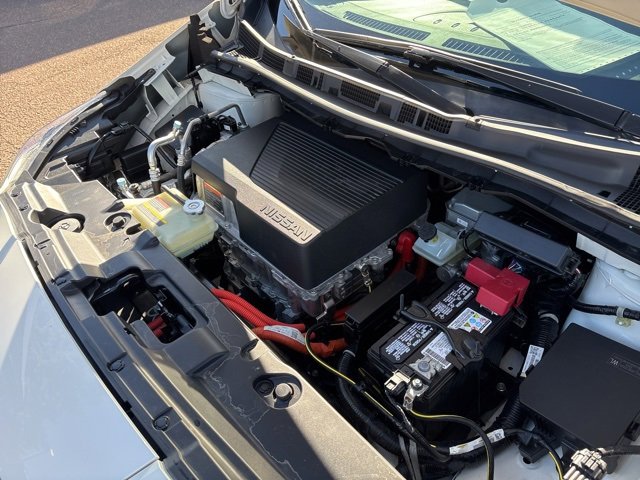 Used 2018 Nissan Leaf SL image 16