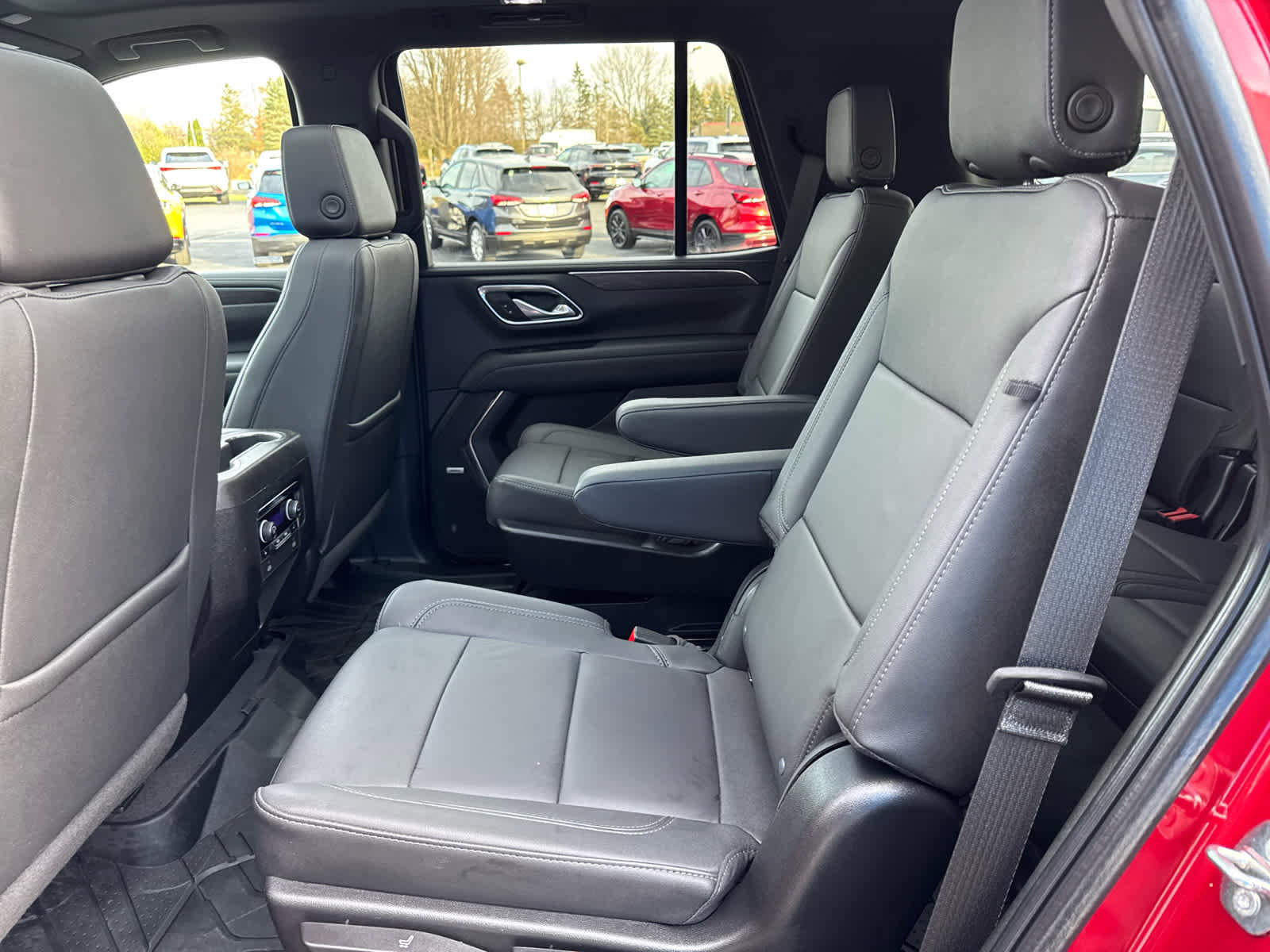 Used 2024 Chevrolet Tahoe Z71 w/ Z71 Off-Road Package image 22