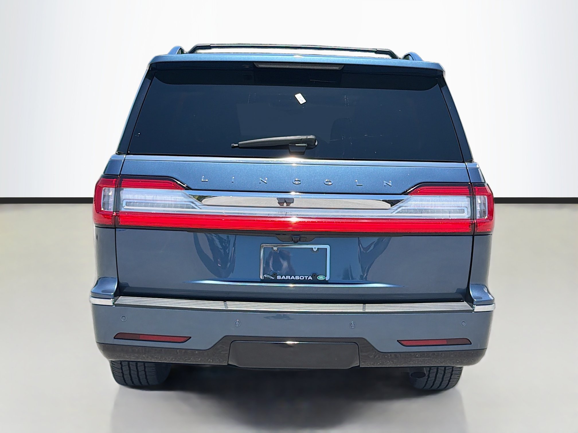 Used 2020 Lincoln Navigator Reserve w/ Luxury Package AWD/4WD image 4