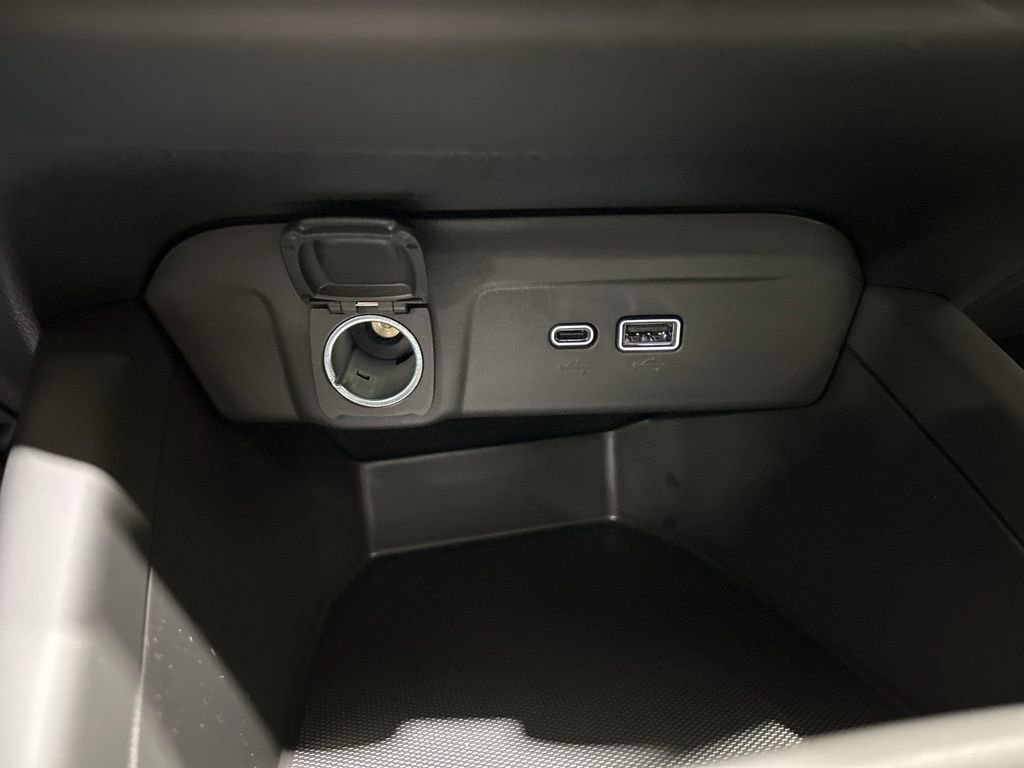 New 2026 Chevrolet Trax LS w/ LS Convenience Package FWD image 28