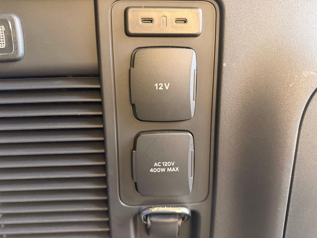 Used 2025 Ford Expedition Max Platinum w/ Driver's Package AWD/4WD image 15