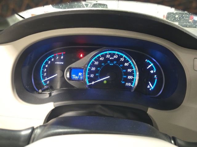 Used 2011 Toyota Sienna XLE w/ Entertainment Pkg FWD image 16
