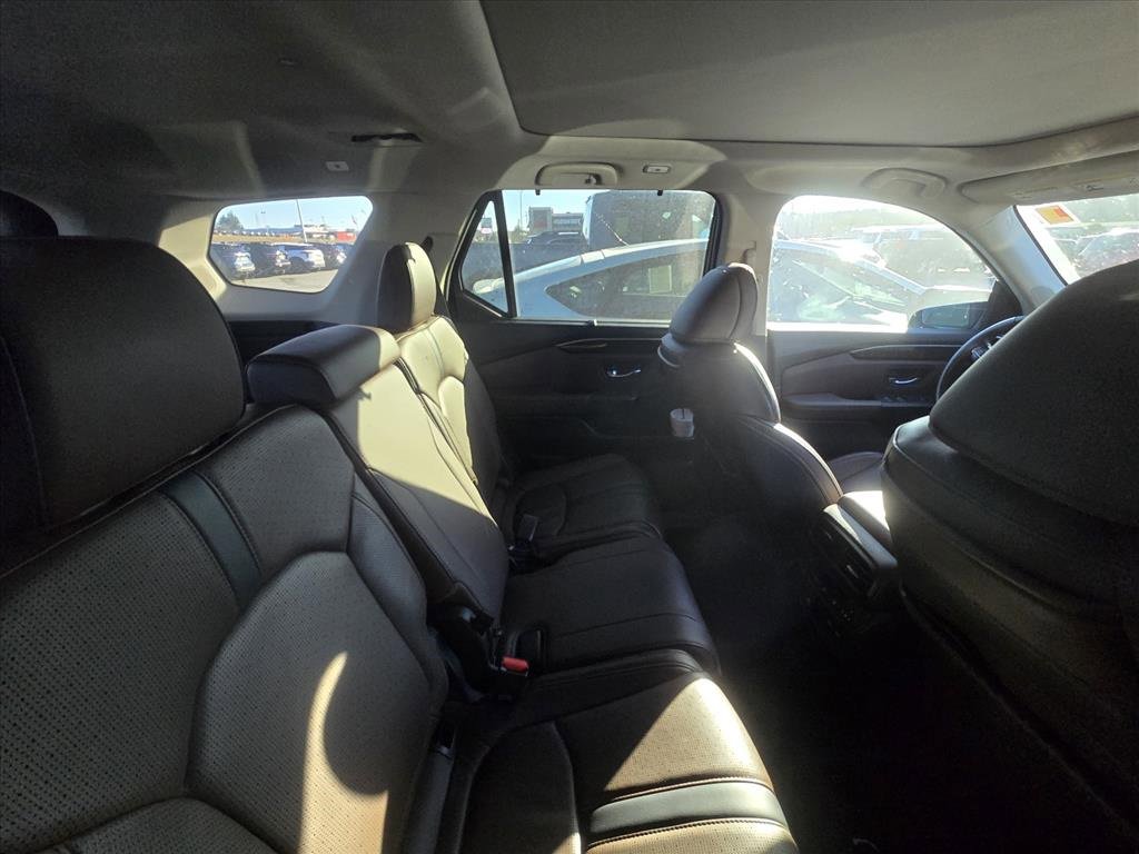 Used 2023 Honda Pilot Elite image 4