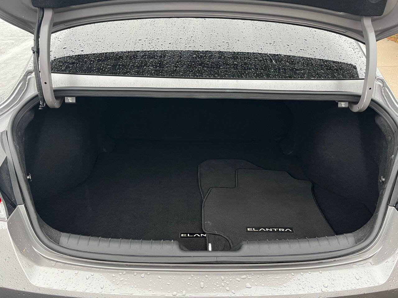 Used 2023 Hyundai Elantra Blue w/ Cargo Package image 14