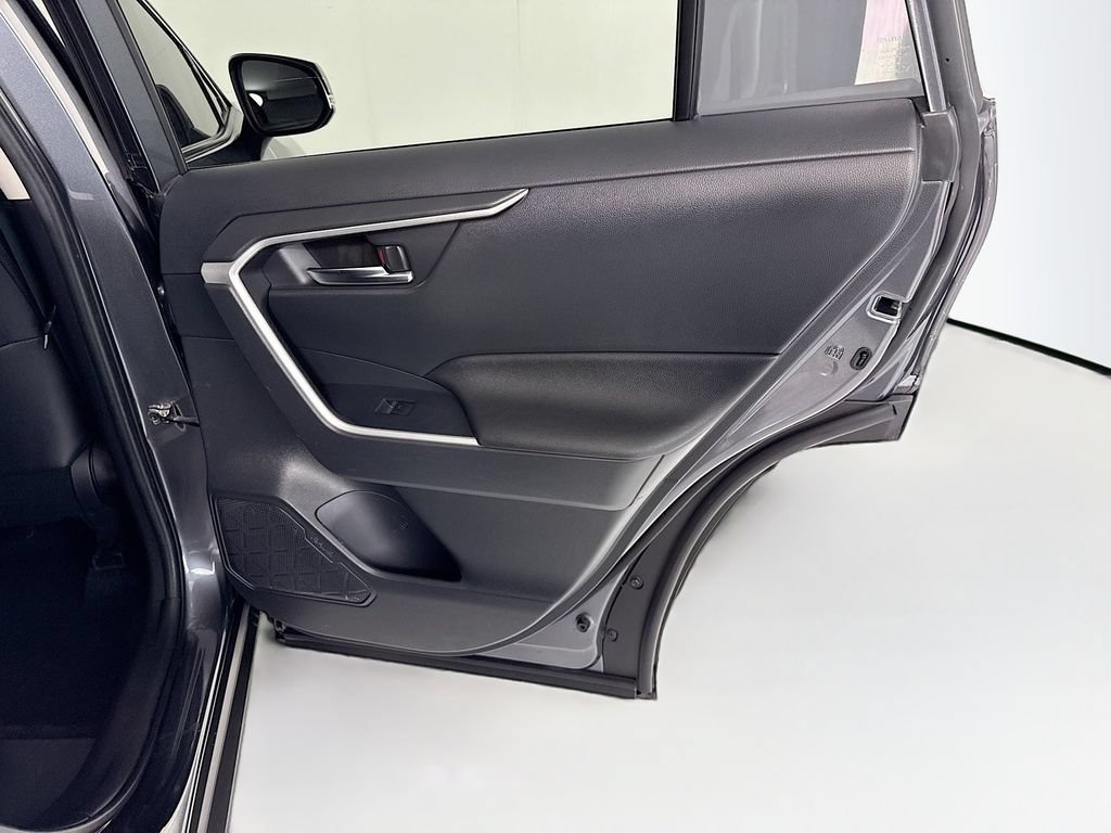 Used 2023 Toyota RAV4 XLE Premium FWD image 27