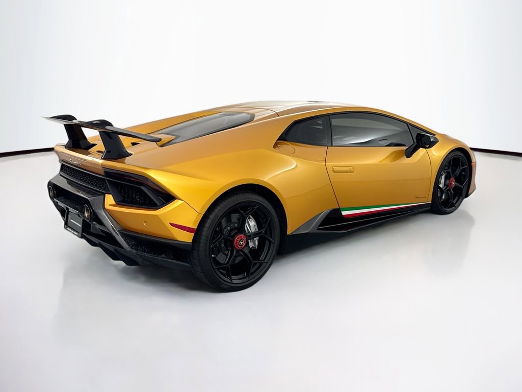 Used 2018 Lamborghini Huracan Performante AWD/4WD image 5