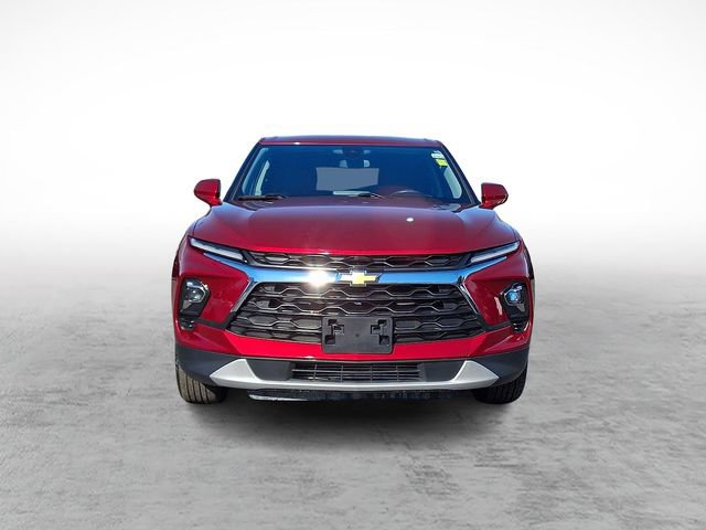 Used 2023 Chevrolet Blazer LT image 2