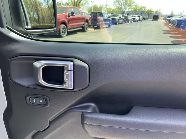 Used 2024 Jeep Wrangler Sport S image 28