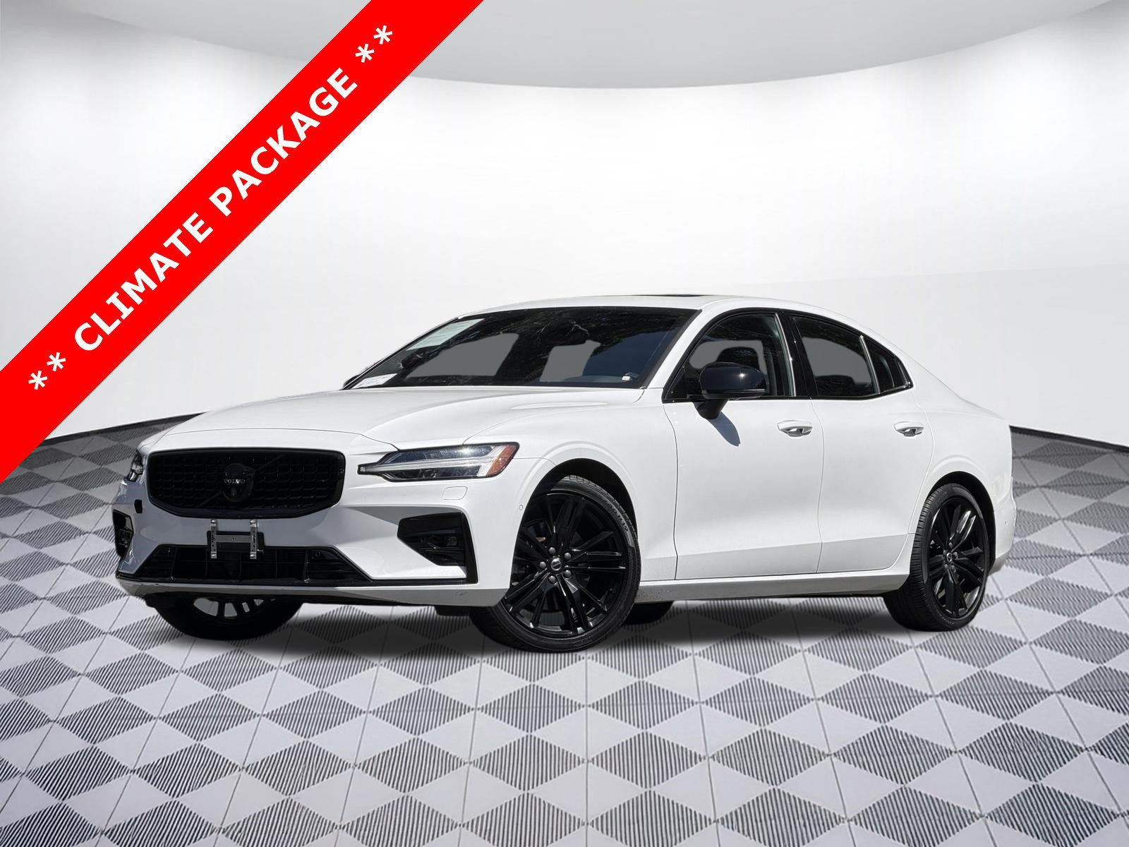 Used 2024 Volvo S60 B5 Plus w/ Climate Package FWD image 1