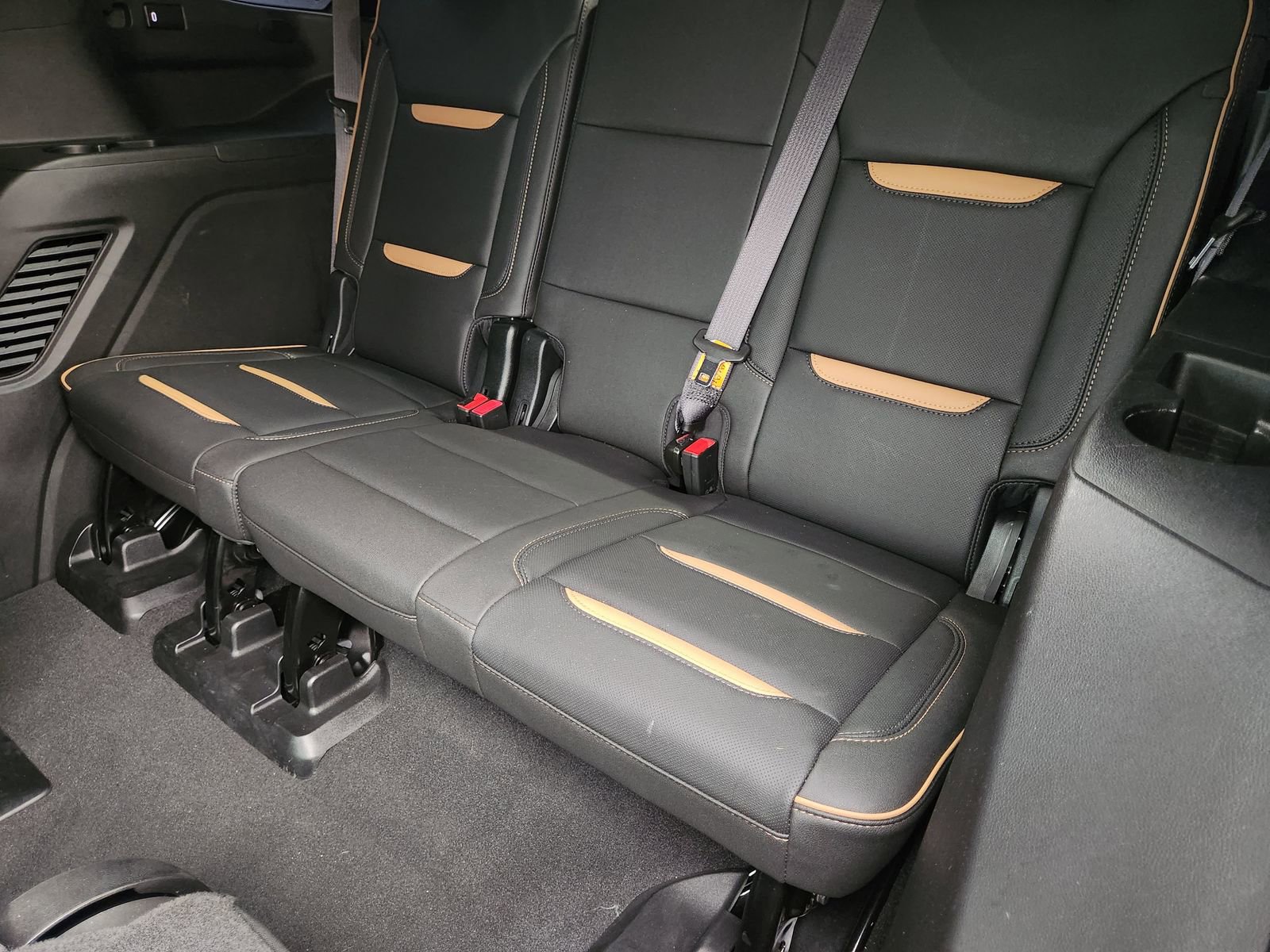 Used 2023 GMC Yukon AT4 AWD/4WD image 33