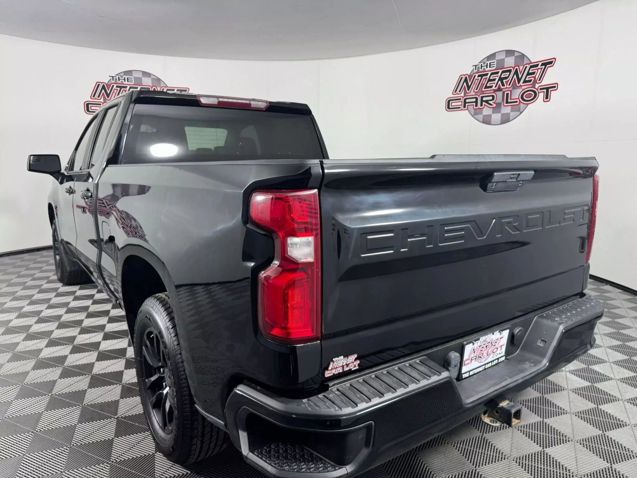 Used 2021 Chevrolet Silverado 1500 RST w/ Bed Protection Package AWD/4WD image 5
