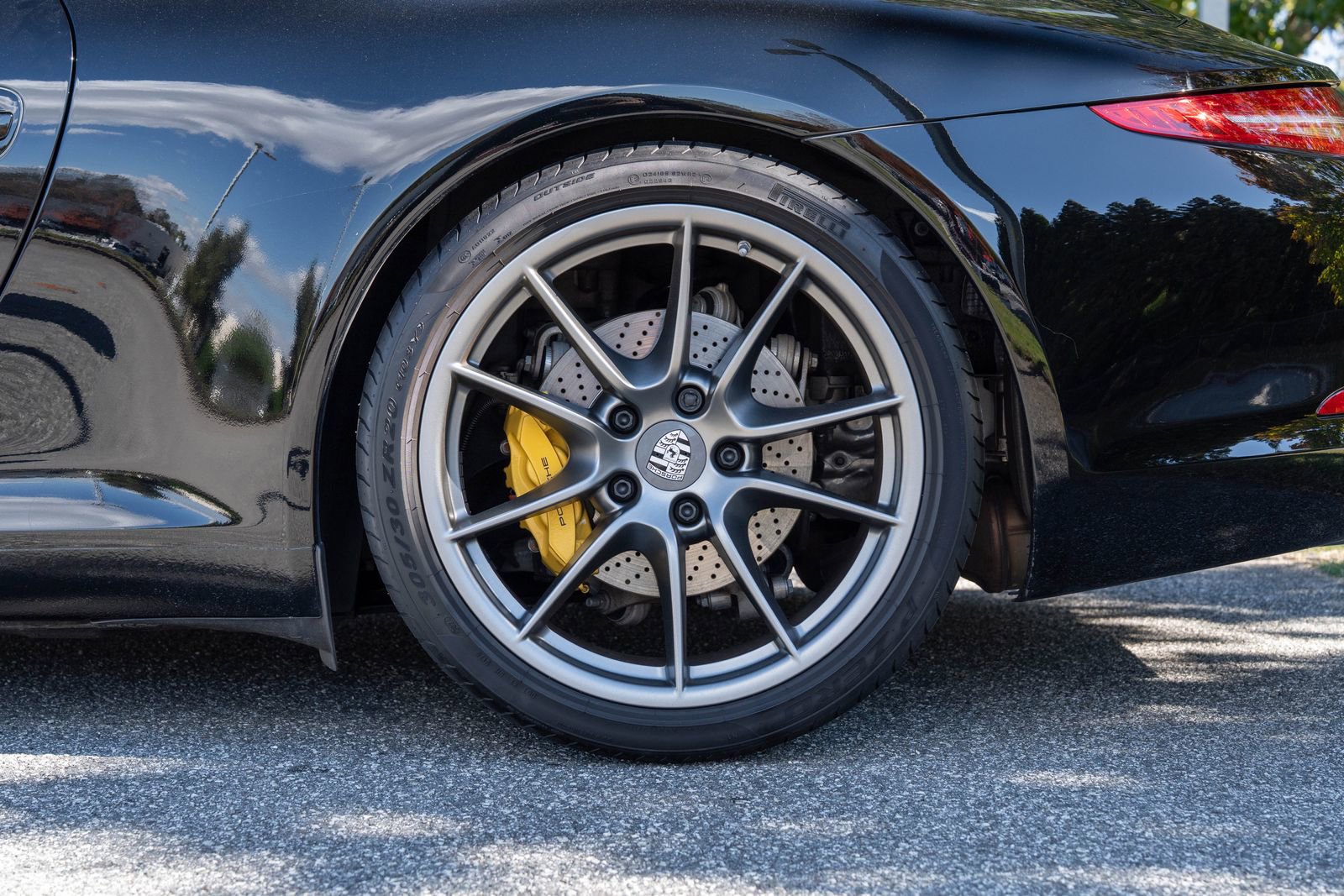 Used 2016 Porsche 911 Carrera S image 11